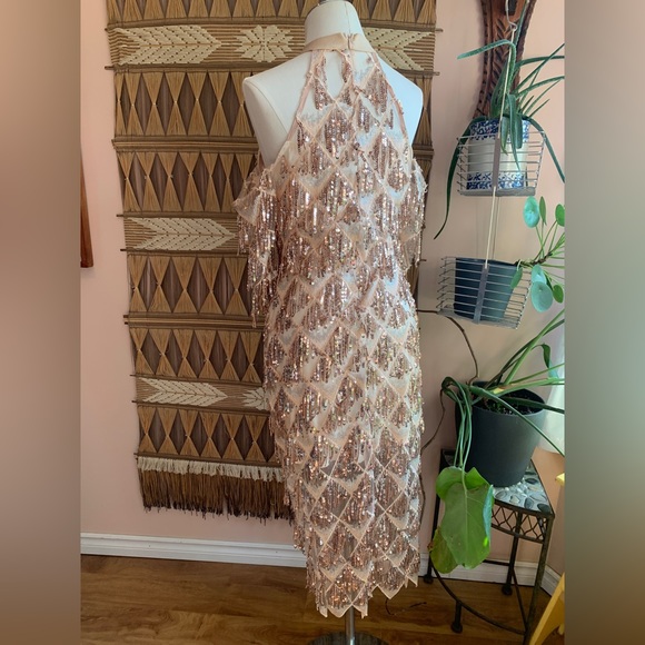 Gorgeous BNWT L’ATISTE Rose Gold Sequin Cocktail Dress - Picture 5 of 11